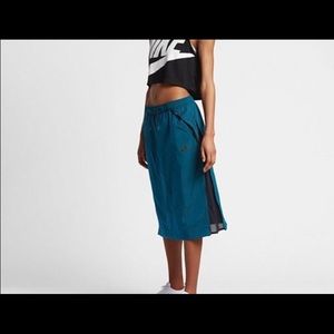 Nike skirt size large