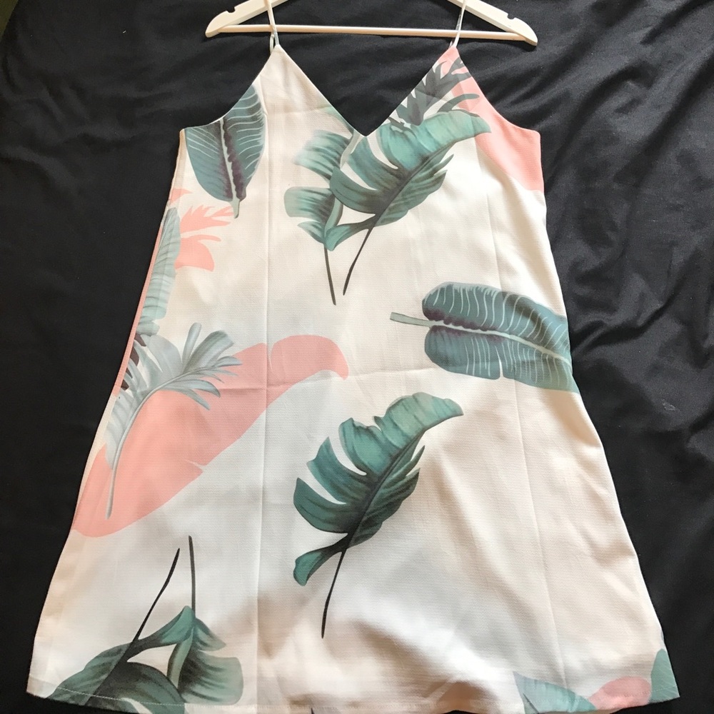 💙Palm Leaf double V-neck Cami Dress