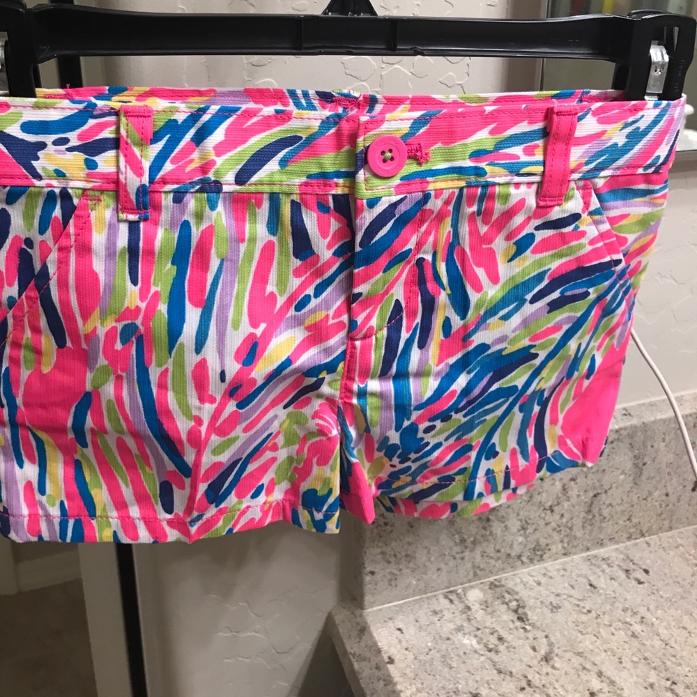 NWOT Lilly Pulitzer Minnie shorts 6