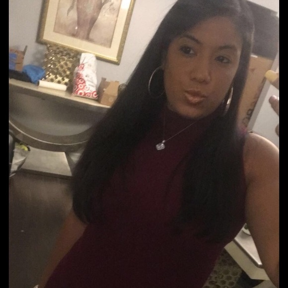 Meet your Posher, Elyse - Picture 1 of 1