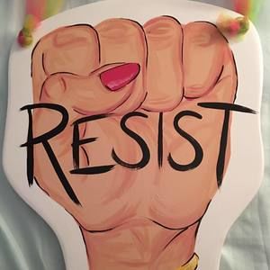 Meet your Posher, Dee