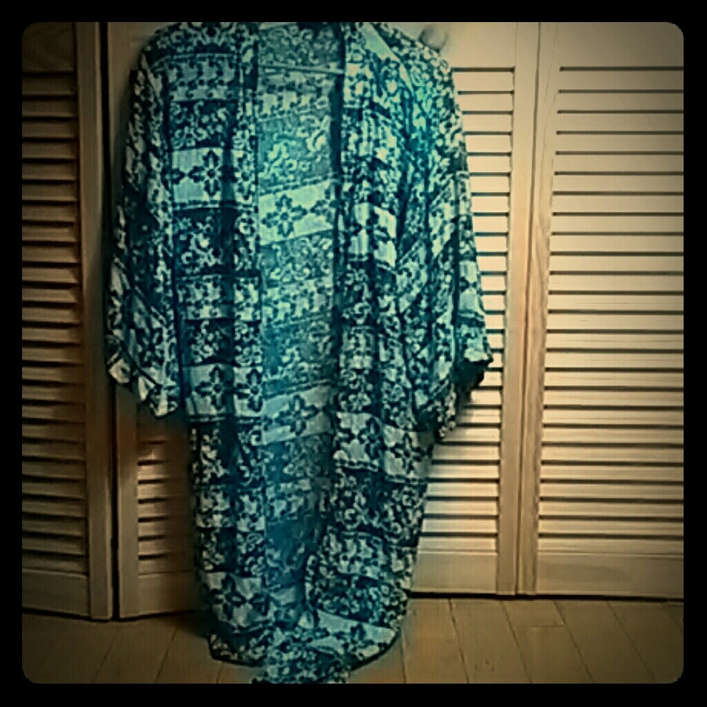 Romeo and Juliet wrap/sweater