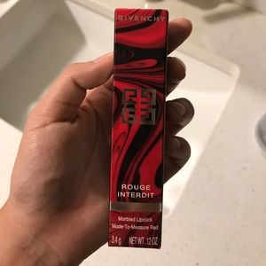 Givenchy rouge interdict 25