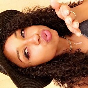 Meet your Posher, Nani