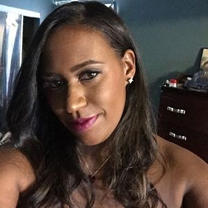 Meet your Posher, Raina