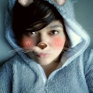 Meet your Posher, Maria