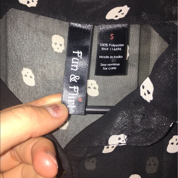Sheer black skull design button down - Picture 2 of 2