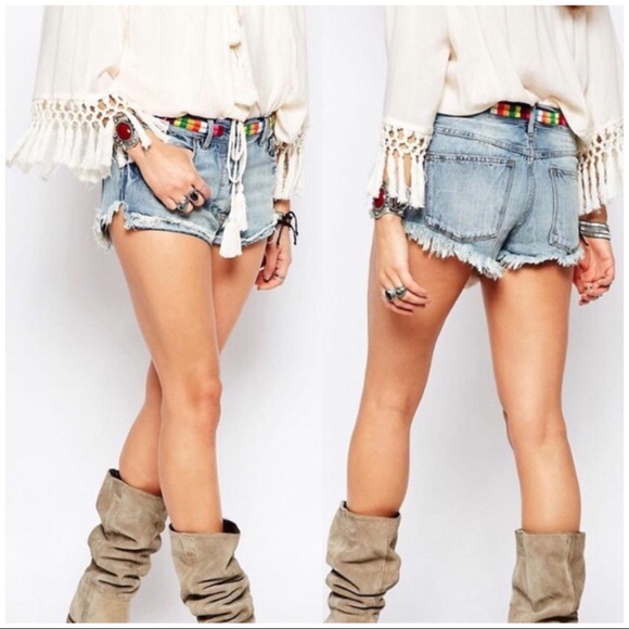 Free People Denim - FREE PEOPLE ELLIOT DENIM SHORTS