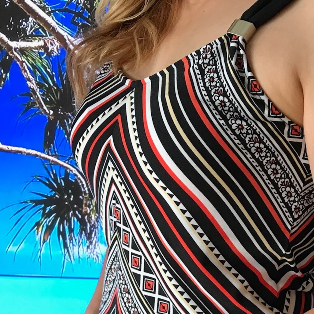 WHBM Tank Top๐HOST PICK๐ - Picture 3 of 3