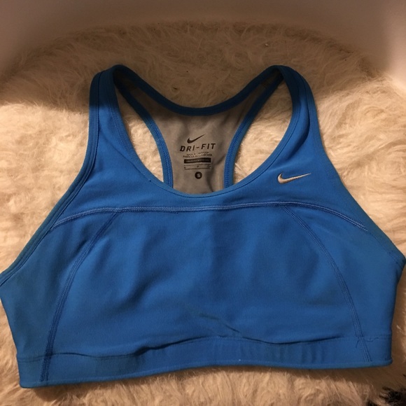 Nike dri fit sports bra - Picture 1 of 3