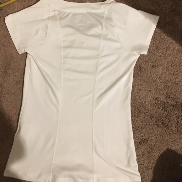 Nike dri fit sports shirt - Picture 2 of 3