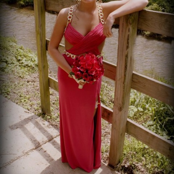 Cutout Pink Prom Dress with Chains - Picture 3 of 3