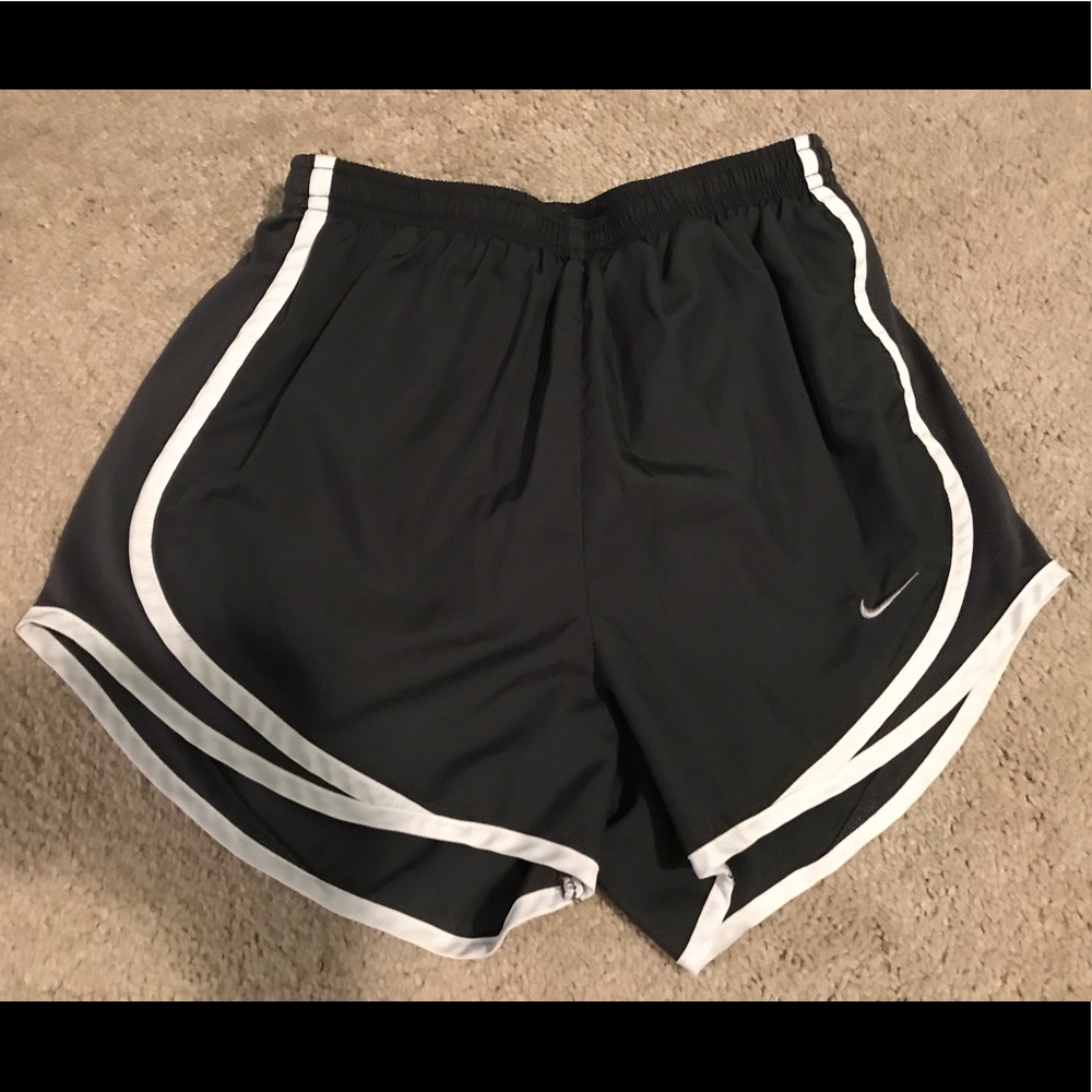 Nike Tempo Shorts (dark grey)