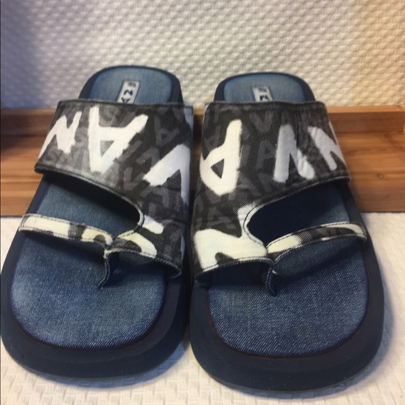 vans flip flops india