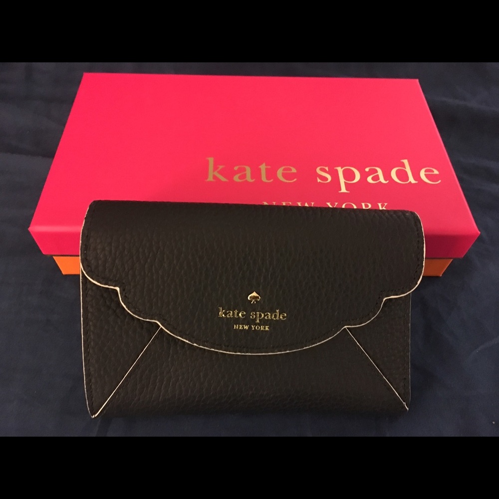 Kate Spade Short Wallet