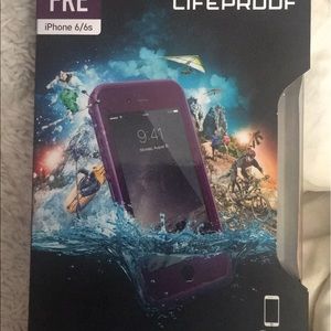 Fre Lifeproof 6/6s iPhone case purple