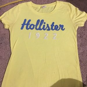 Hollister t shirt