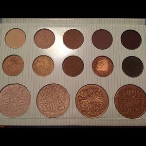 Carli Bybel palette by BH Cosmetics