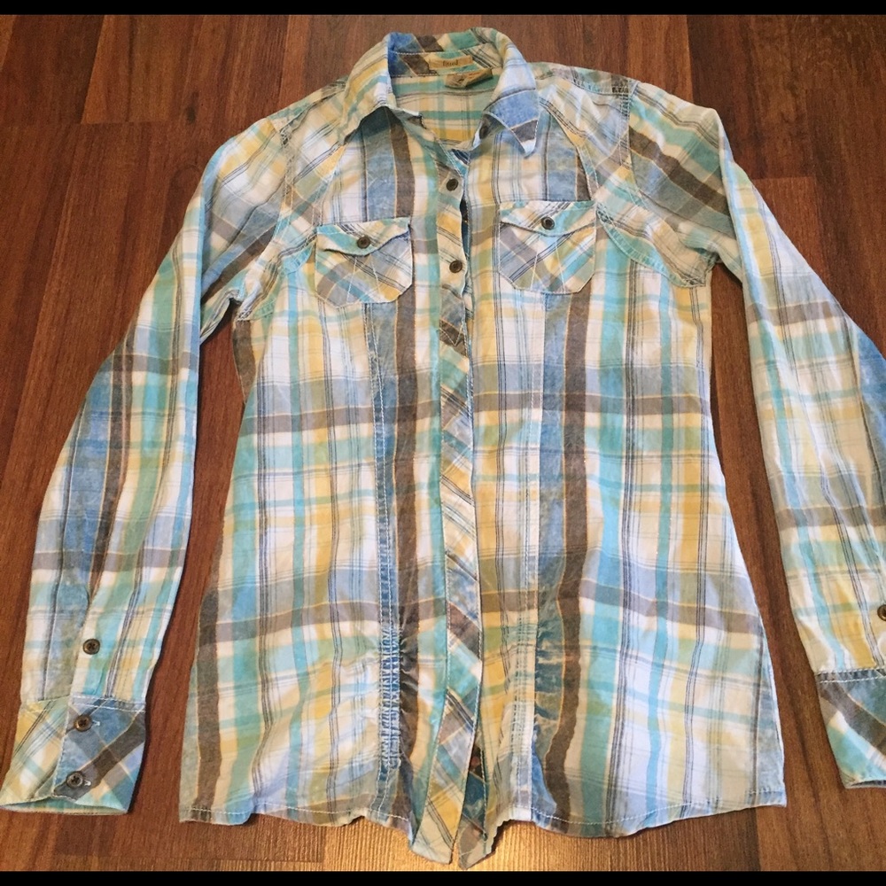 Women's BKE Fitted button down shirt