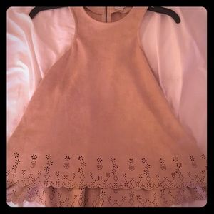Scalloped velvet/soft tank light pink beige