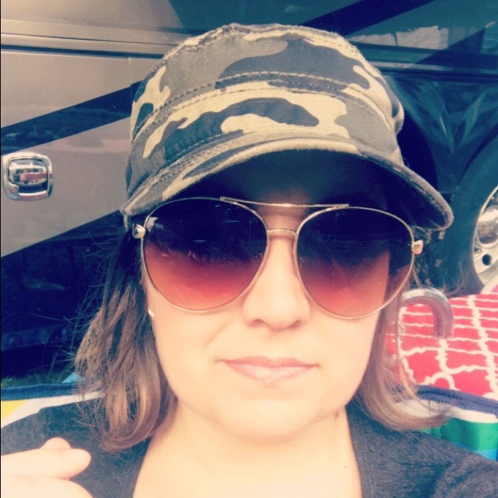 Meet your Posher, Tabatha