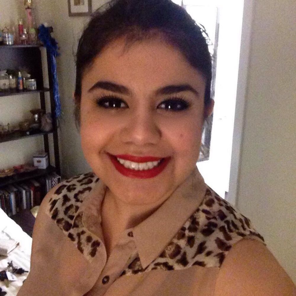 Meet your Posher, Aya