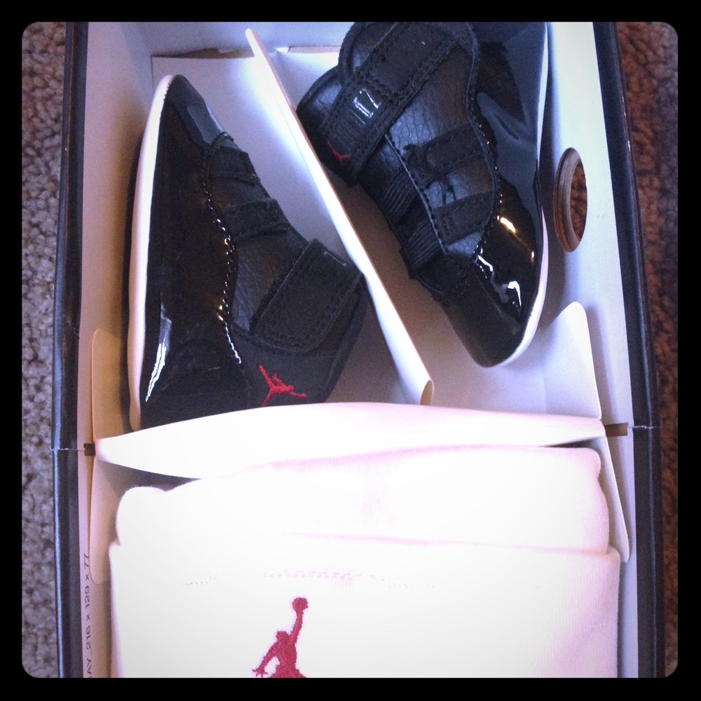 🚫SOLD🚫Infant Jordan Retro 11