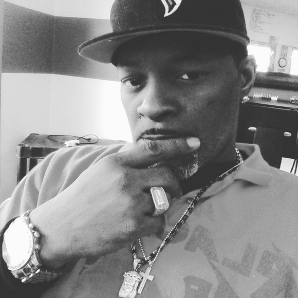 Meet your Posher, Larry - Picture 1 of 1