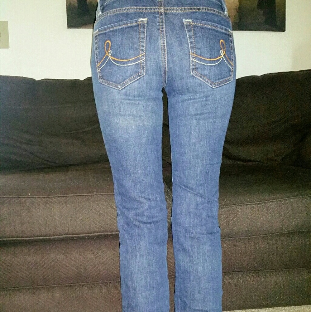 ❌ SOLD ❌ DKNY Brand Womens Flare Jeans
