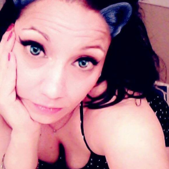 Meet your Posher, Lorrie - Picture 1 of 1