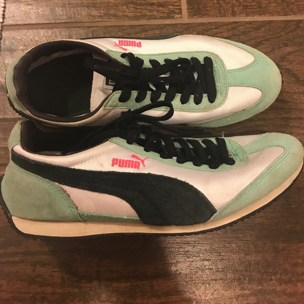 Puma Suede Women's Sneakers, size 7.5
