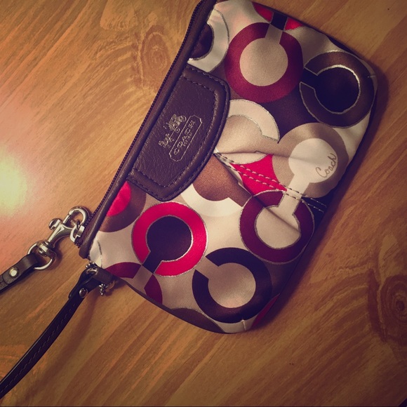 Coach Handbags - Coach Wristlet