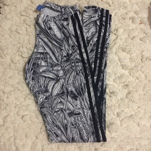 EUC printed Adidas leggings