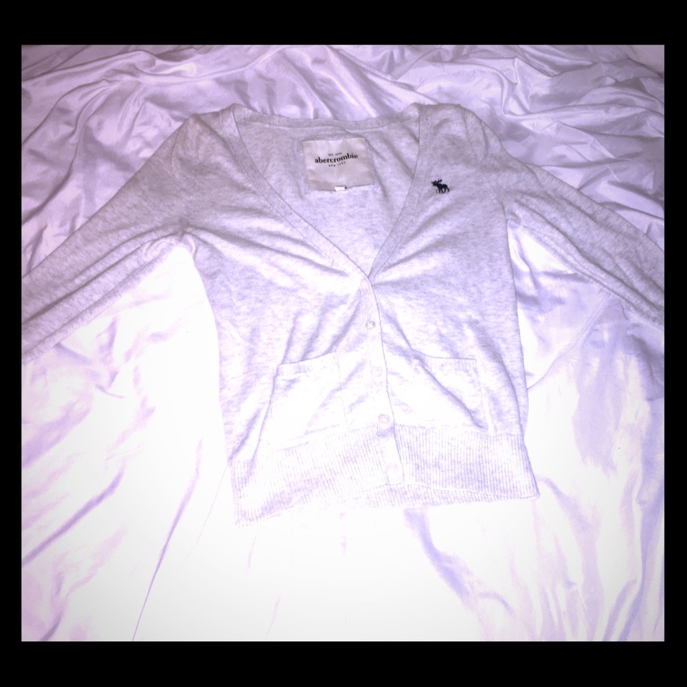 Make Offers Grey A&F button up throw over sweater