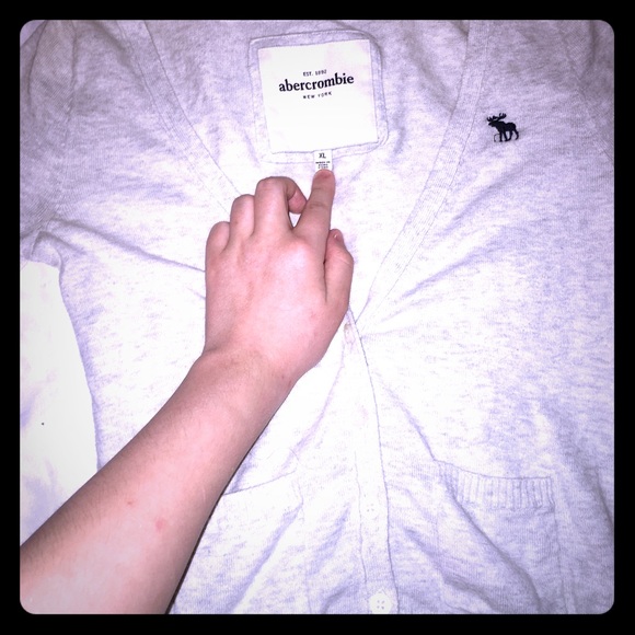 Make Offers Grey A&F button up throw over sweater - Picture 2 of 2