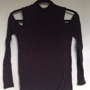 AE Cold Shoulder Top!