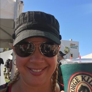 Meet your Posher, Melissa