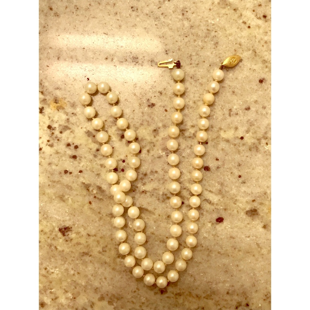 REAL Mid-Length Pearl Necklace