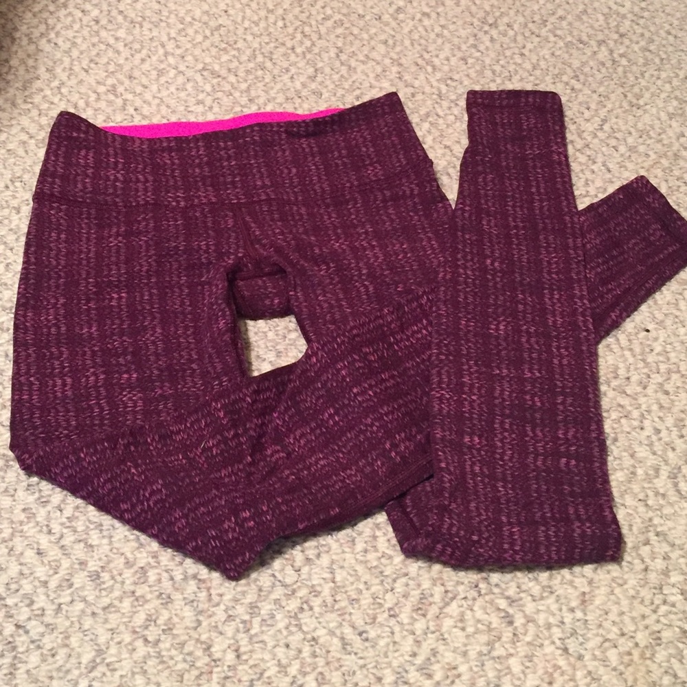 ***SOLD***. Lululemon Wunder Under Sz 4