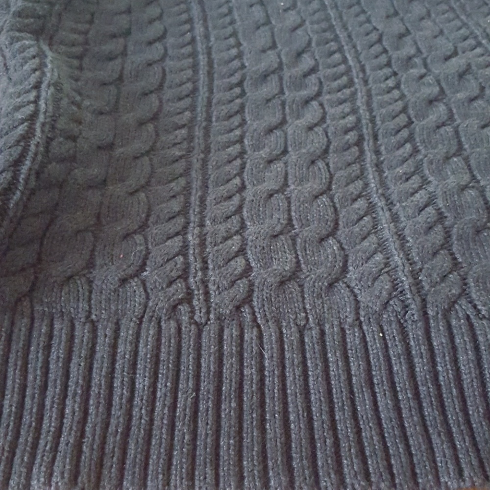 Sweater - Picture 4 of 4