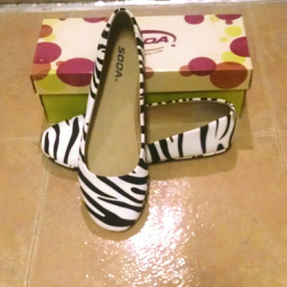 New Soda zebra flats 7.5