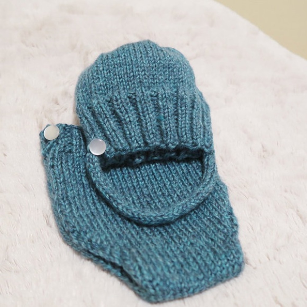 "Rainforest" hand-knitted baby set