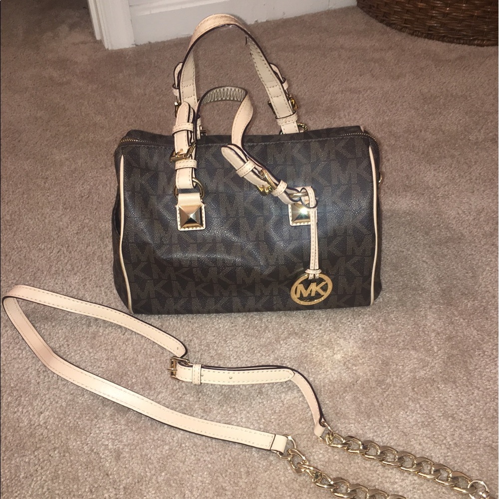 Michael Kors Monogram Grayson - Picture 2 of 4