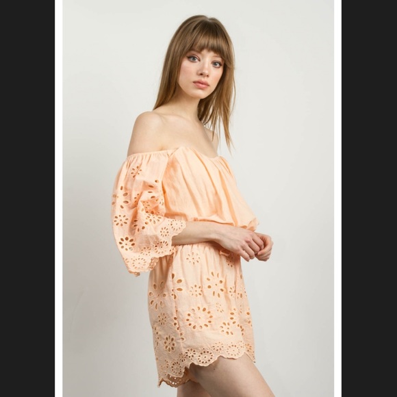Peach Romper Eyelet/ Embroidery - Picture 2 of 4