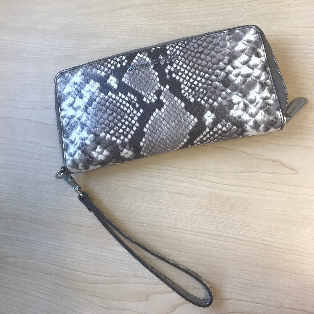 Michael Kors zip around wallet