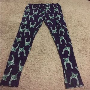 TC LulaRoe cat leggings.