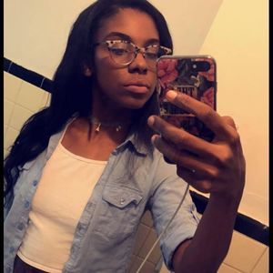 Meet your Posher, Shanelle