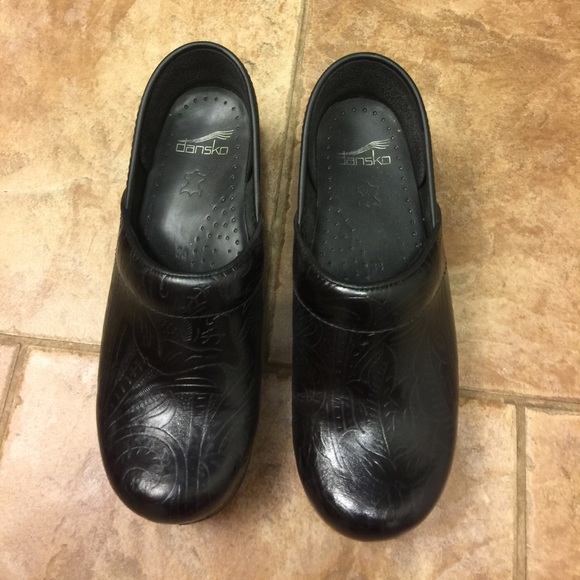 Dansko Shoes - Dansko clog
