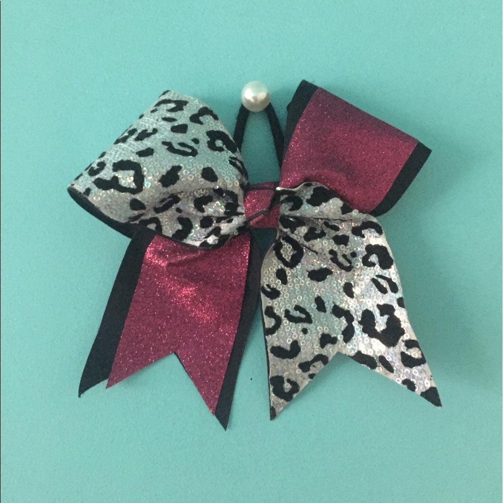 Cheer Bow