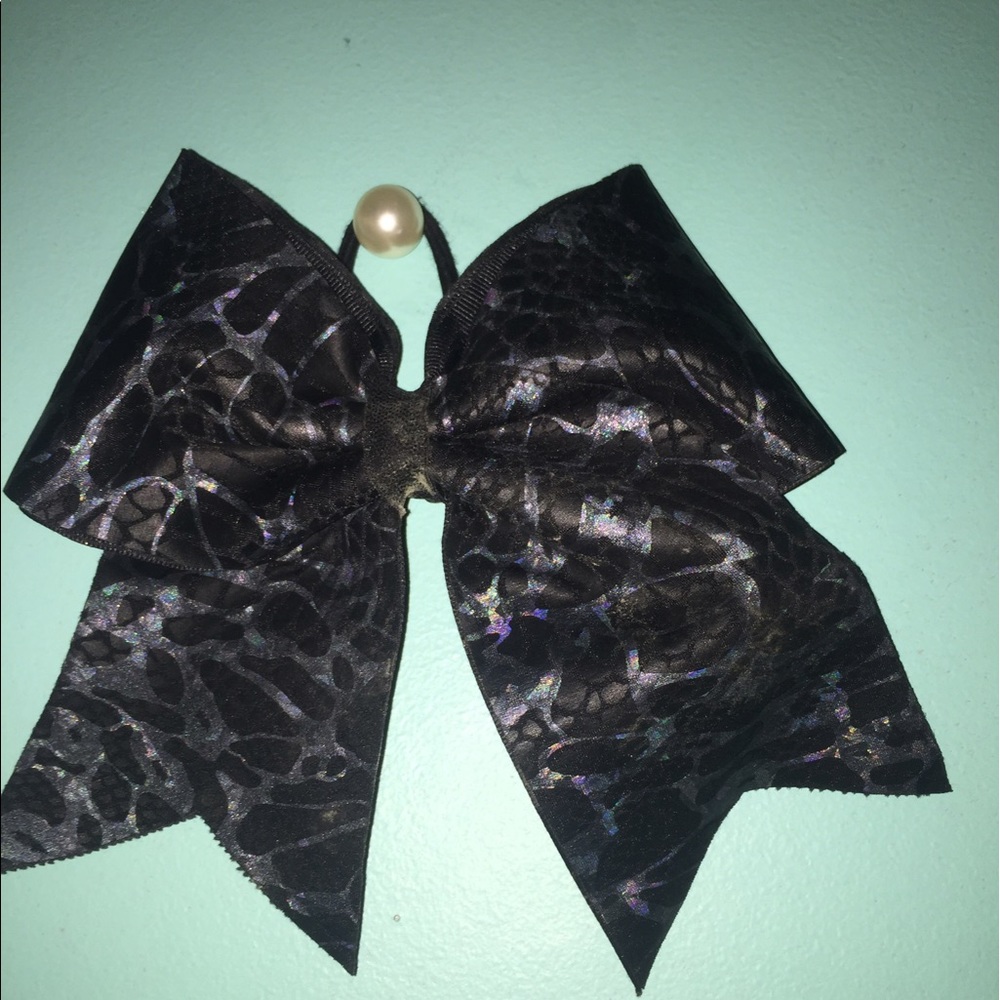 Cheer Bow